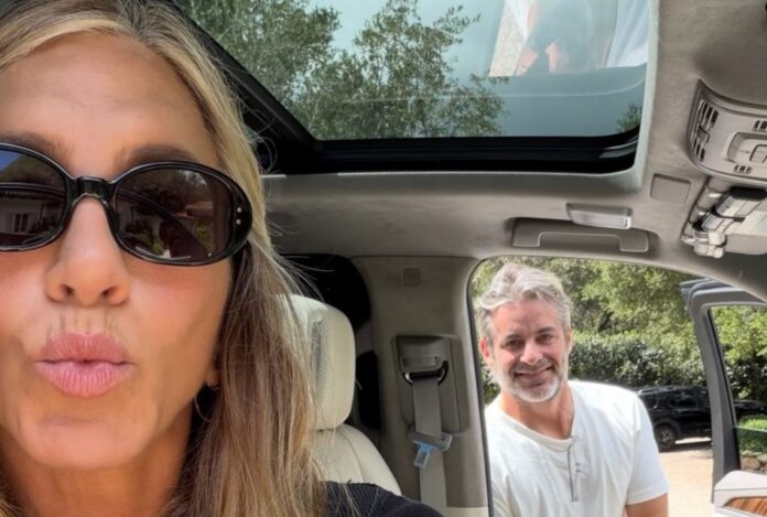 Jennifer Aniston (57) podijelila fotografije sa svojim partnerom Jimom Curtisom (50)

