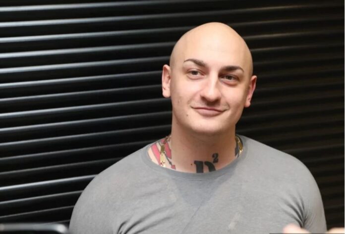 Nastup Desingerica u Budvi završio u haosu: Policija upala u klub, slijedi kazna