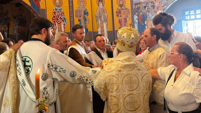 Proslavljena slava Hrama u Pofalićima, služio mitropolit, prisustvovao veliki broj vjernika