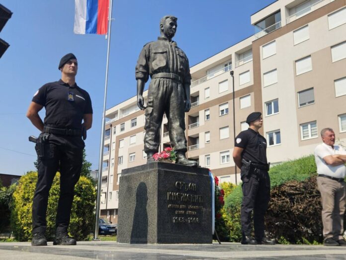 Pale: Obilježeno 28 godina od ubistva komandanta „Belih vukova“ Srđana Kneževića