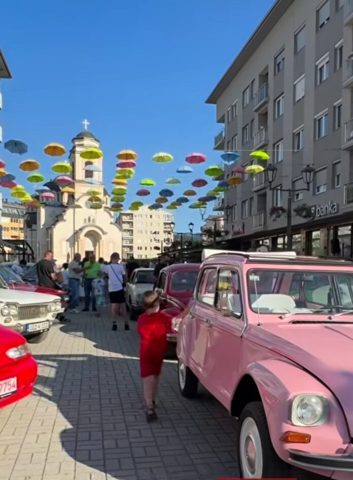 U Palama danas održan skup oldtajmera