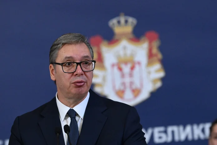 Vučić podnio ostavku, više nije predsjednik Srbije