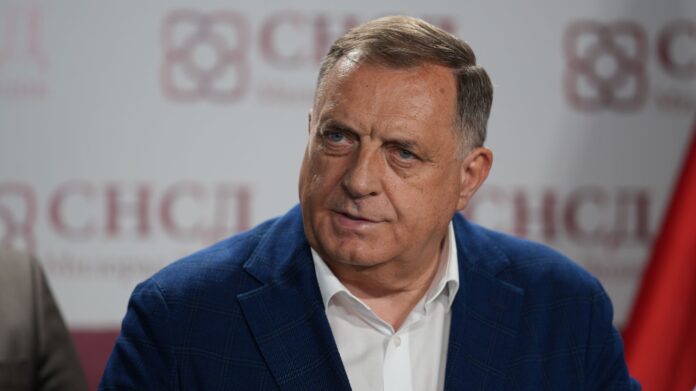 Dodik odgovorio Komšiću: Ako se ujedinjuju probosanske, neka se ujedine i prosrpske stranke
