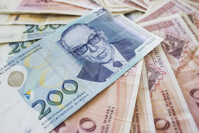 Pravdao se ženi za nestanak 5.000 KM pa zaradio optužnicu