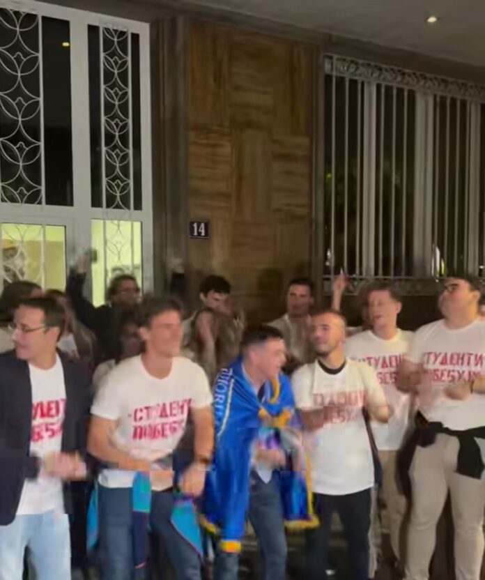 Studenti u blokadi objavili listu i predali potpise RIK-u