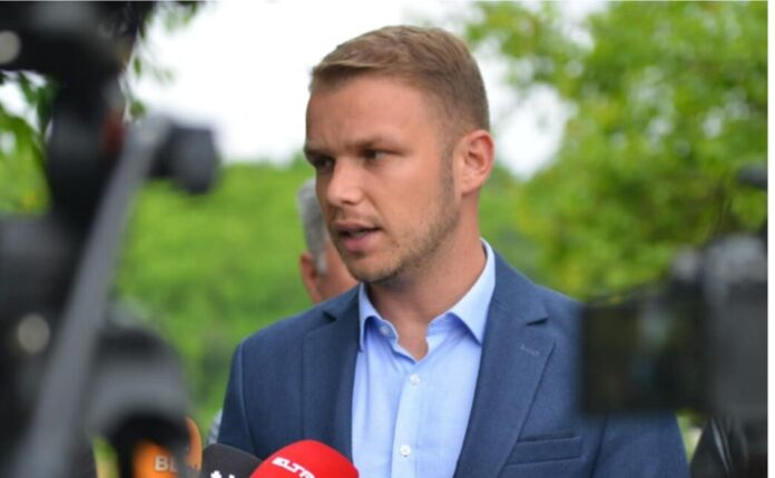 Iz kuće Draška Stanivukovića ukraden podvodni skuter vrijedan 3.000 KM, uhapšen 18-godišnjak