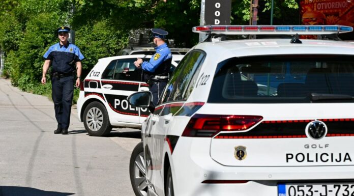 Određen pritvor policajcu koji je vozačima uzimao 20 do 50 KM da ih ne kazni