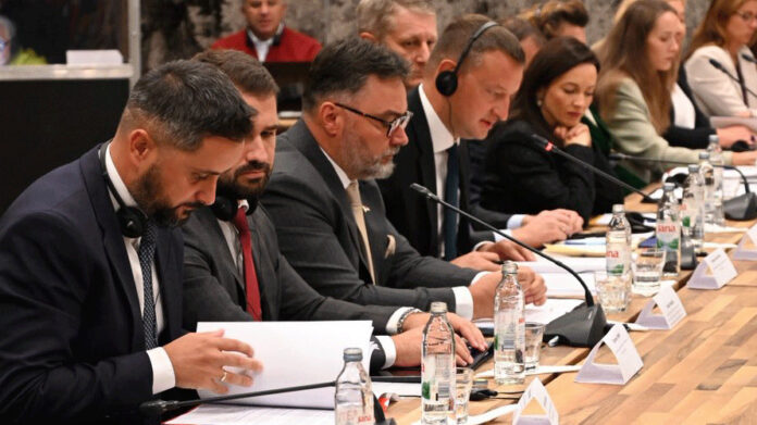 Košarac: Rusija odobrila višestruko veći izvoz jabuka i krušaka, nastavljamo rad na zaštiti investicija