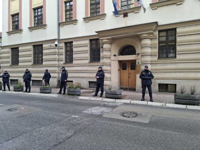 Ubistvo muškarca u Sarajevu: Tužilaštvo KS traži pritvor za Ervina Ismailjija i Đulijana Sejdića