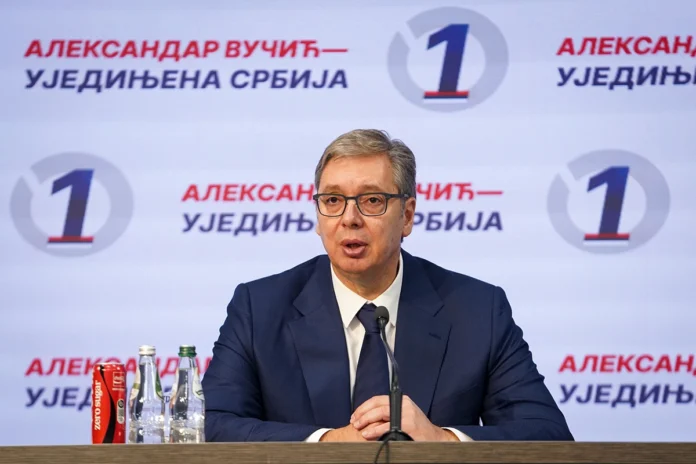 Vučić najavio velike promjene u SNS-u: “Daleko im lepa kuća”