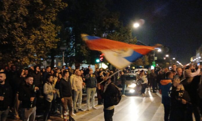 Građani izašli na ulice: Banjalučani slavili pobjedu Studentske liste u Srbiji