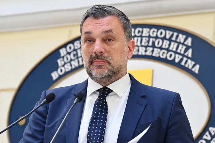 Potez “političkog davljenika”: Očajni Konakovic poslao 15 pisama Vašingtonu zbog Dodika