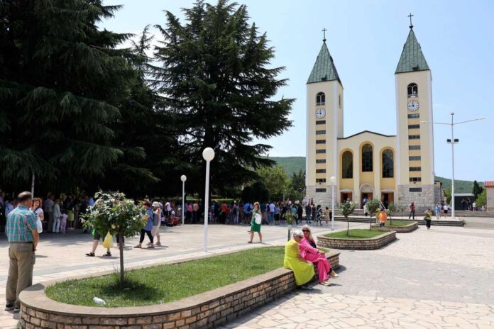 Potvrđena optužnica za skrnavljenje vjerskih simbola i izazivanje požara u Međugorju