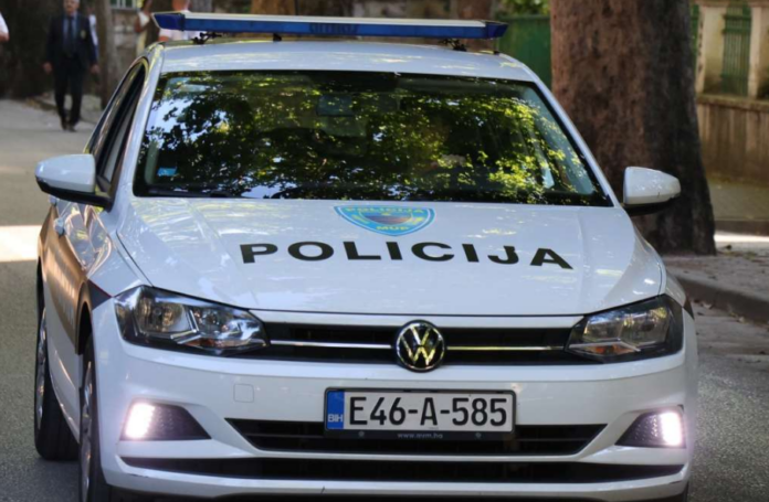 U saobraćajnoj nesreći kod Donjeg Vakufa teže povrijeđene četiri osobe