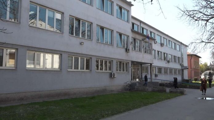Policija u Bosanskoj Dubici uhapsila vozača i suvozača zbog droge