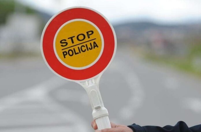 Četiri osobe povrijeđene u saobraćajnoj nezgodi u Grabovici